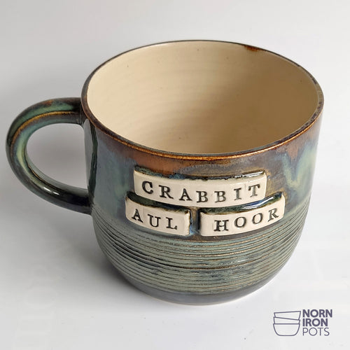 Crabbit Aul Hoor Mug